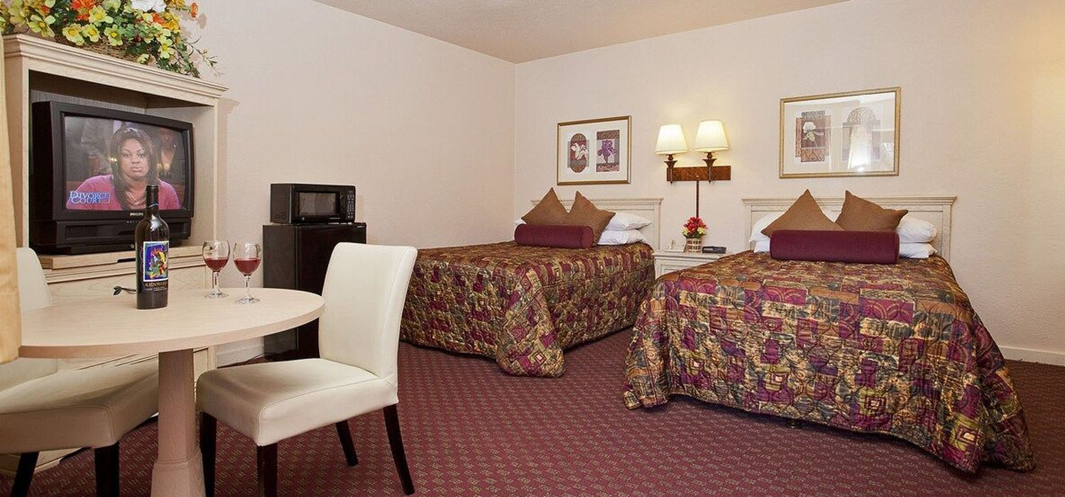 GET GOOD REST,RELAX IN OUR COMFORTABLE GUEST ROOMS 